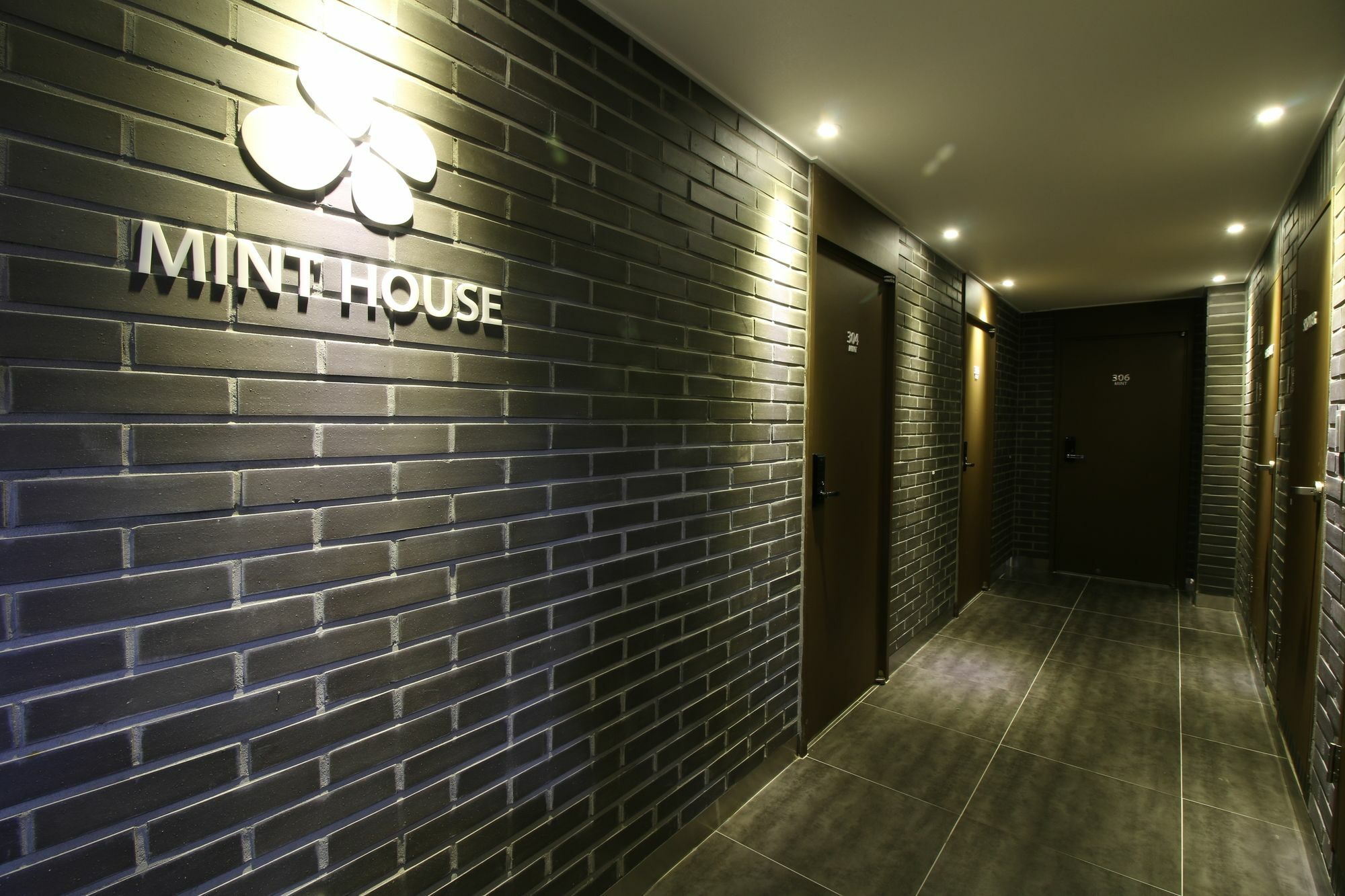 Mint House - Female Only Hotel Busan Eksteriør billede